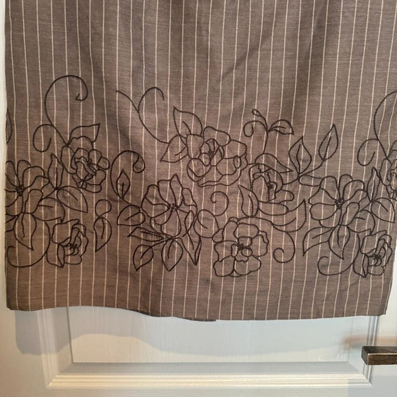 VTG Due Per Due Skirt Size 10 Gray Silk Wool Pinstripe Embroidered Floral Y2K - Picture 4 of 12